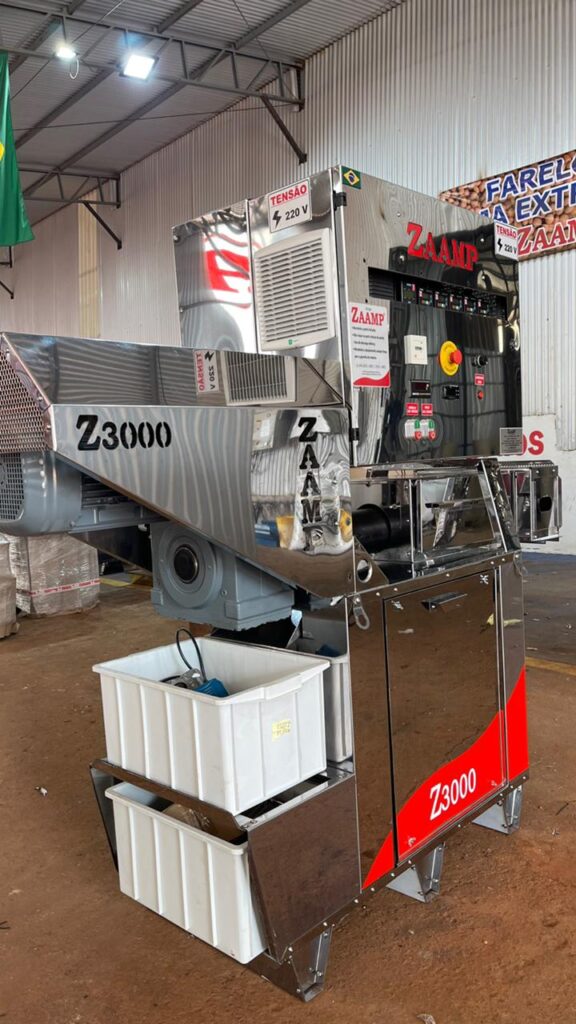 Maquina extratora de soja
Modelo Z3000 ZaampEXTRATORA DE SOJA